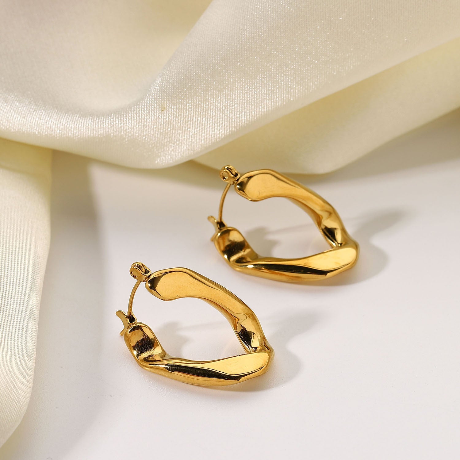 18k Gold Stainless Steel Flat U-ring Earrings Bijou Her