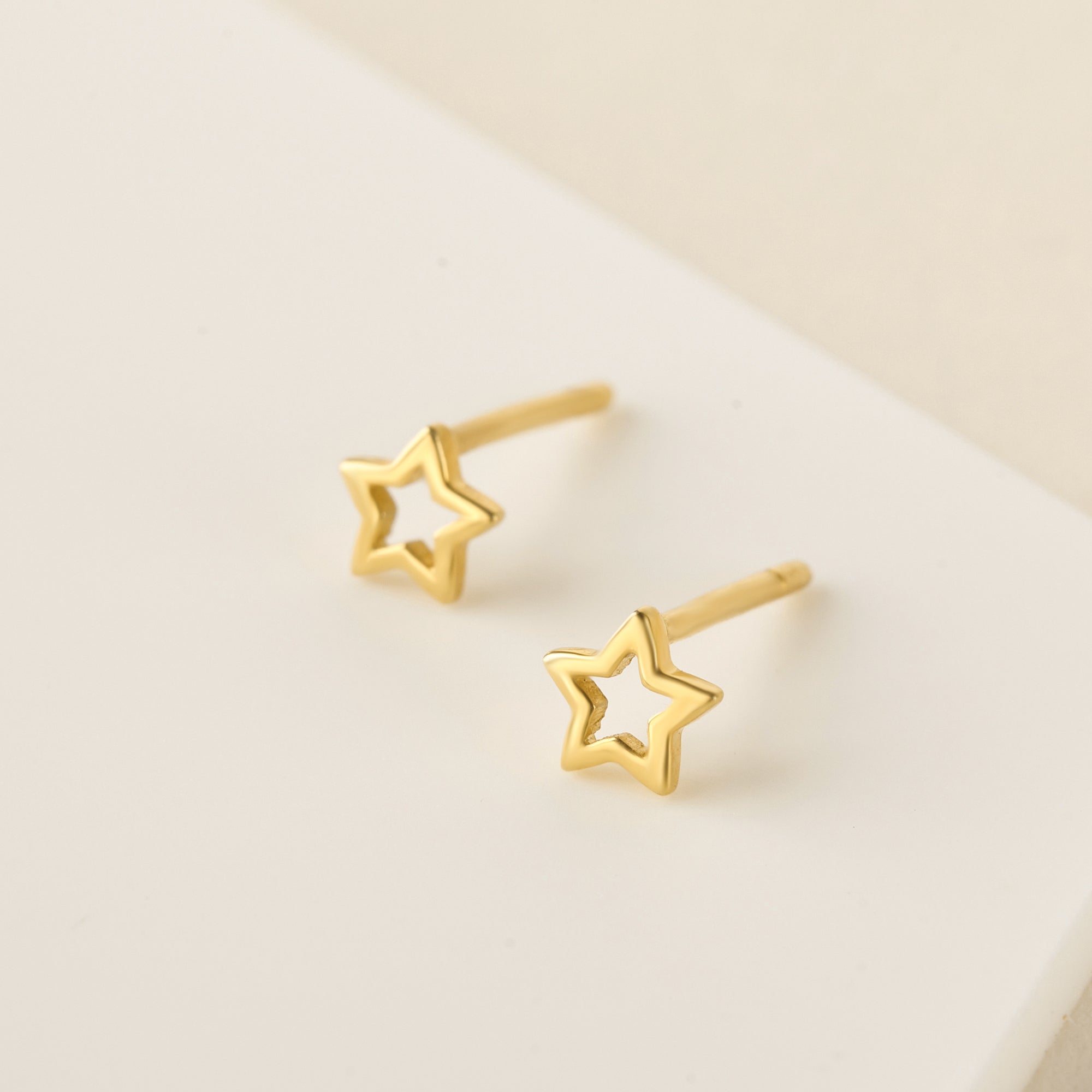 925 Sterling Silver Star-Shaped Earrings - Minimalist and Hypoallergenic Jewelry for Sensitive Skin Bijou Her