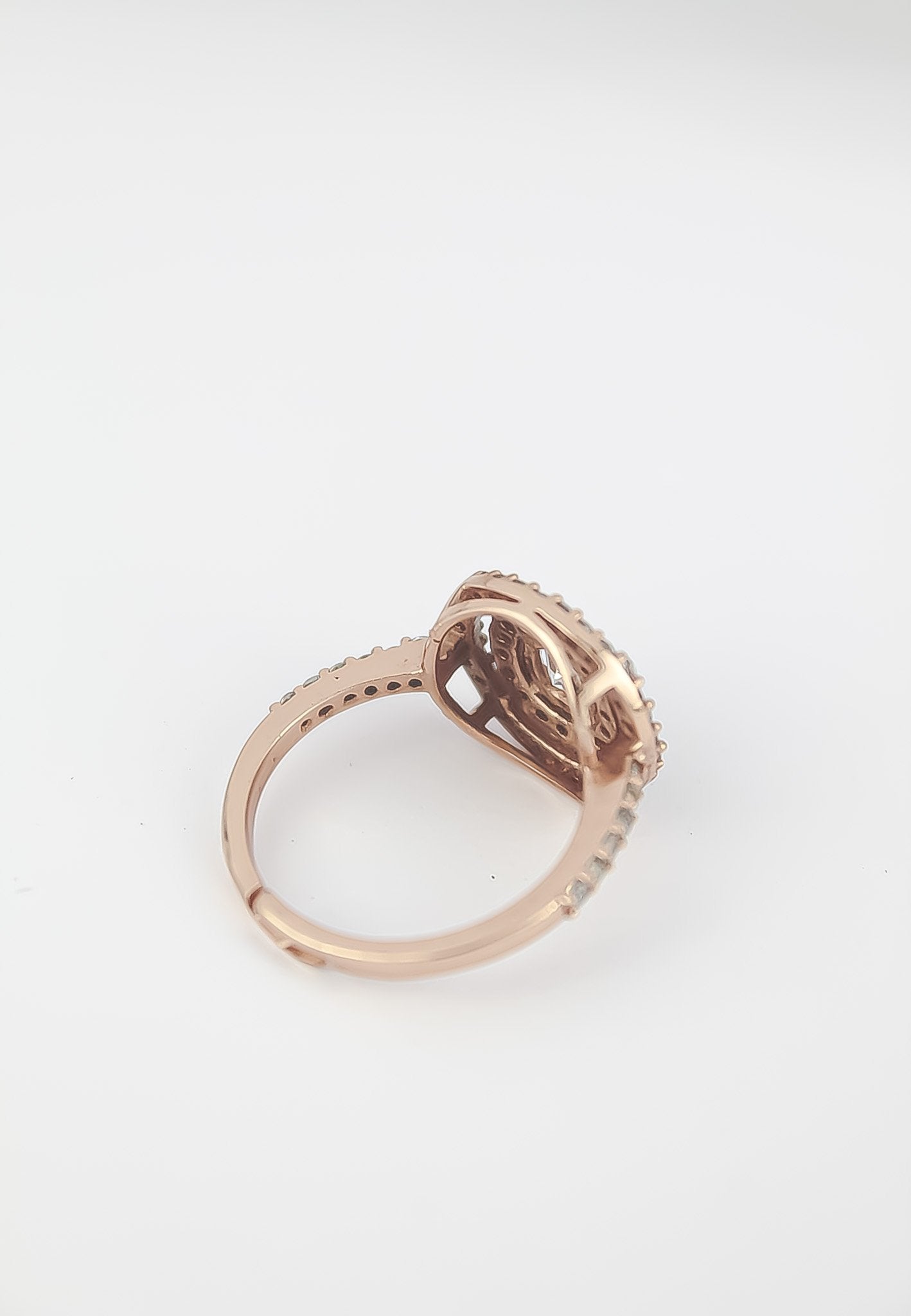 Adjustable Rose-Gold Ring with Zirconia Stones - Sustainable Body Jewelry Bijou Her