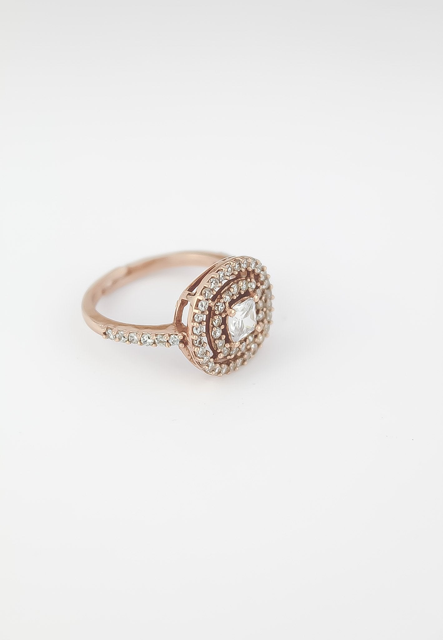 Adjustable Rose-Gold Ring with Zirconia Stones - Sustainable Body Jewelry Bijou Her