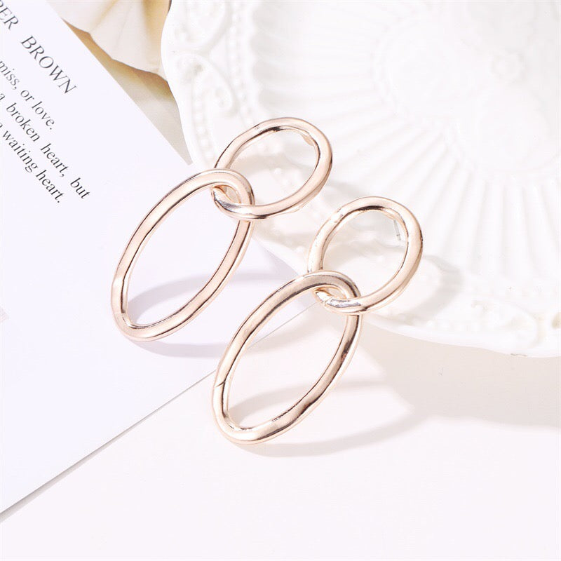 Alloy Round Oval Linked Hoops Earrings - 6cm x 2cm, 9.61g Bijou Her