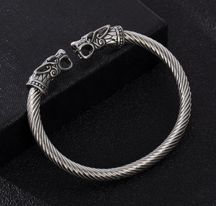 Asgard Crafted Grey Wolf 's Head Torc Bracelet Bijou Her