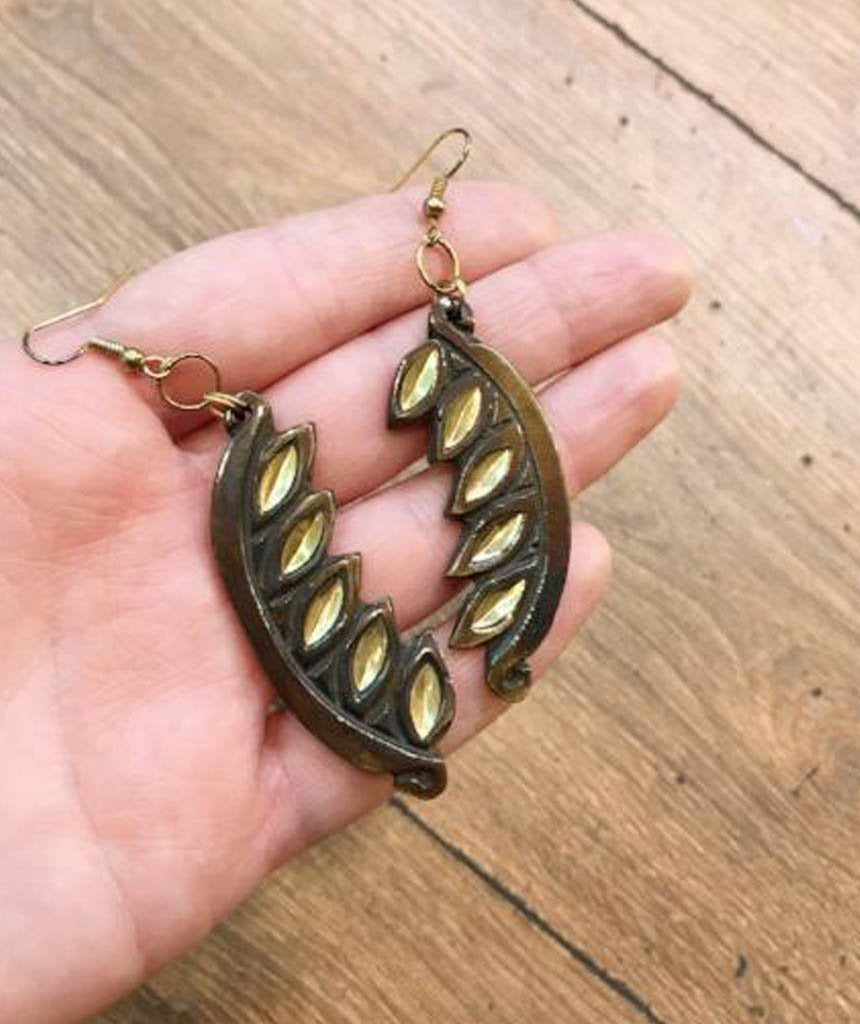 Carved Edgy Earrings Bijou Her