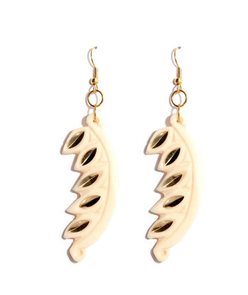 Carved Edgy Earrings Bijou Her