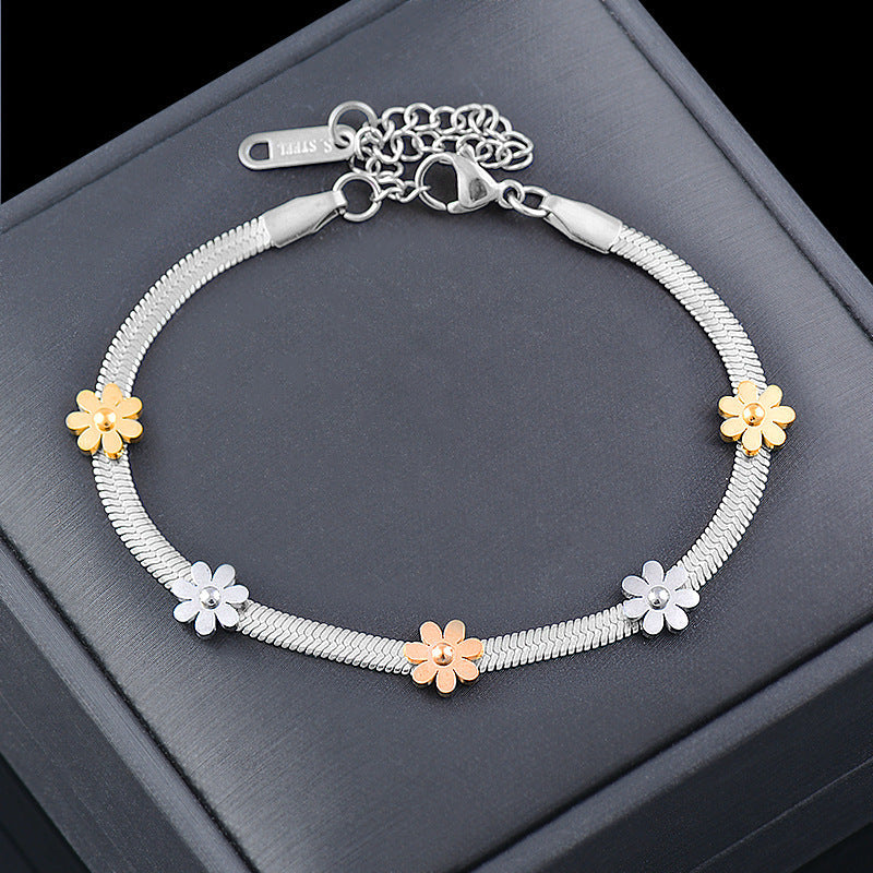 Colorless Titanium Steel Daisy Flower Bracelet Bijou Her