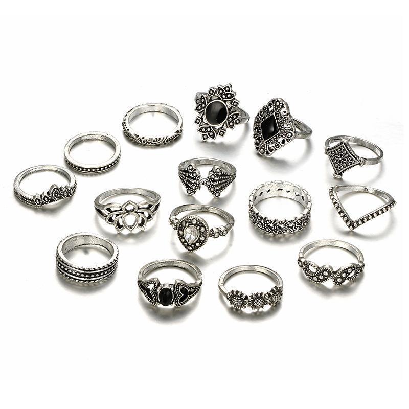 Crystal Flower Ring Set - 15 High-Quality Zinc Alloy Rings in Various Sizes Bijou Her