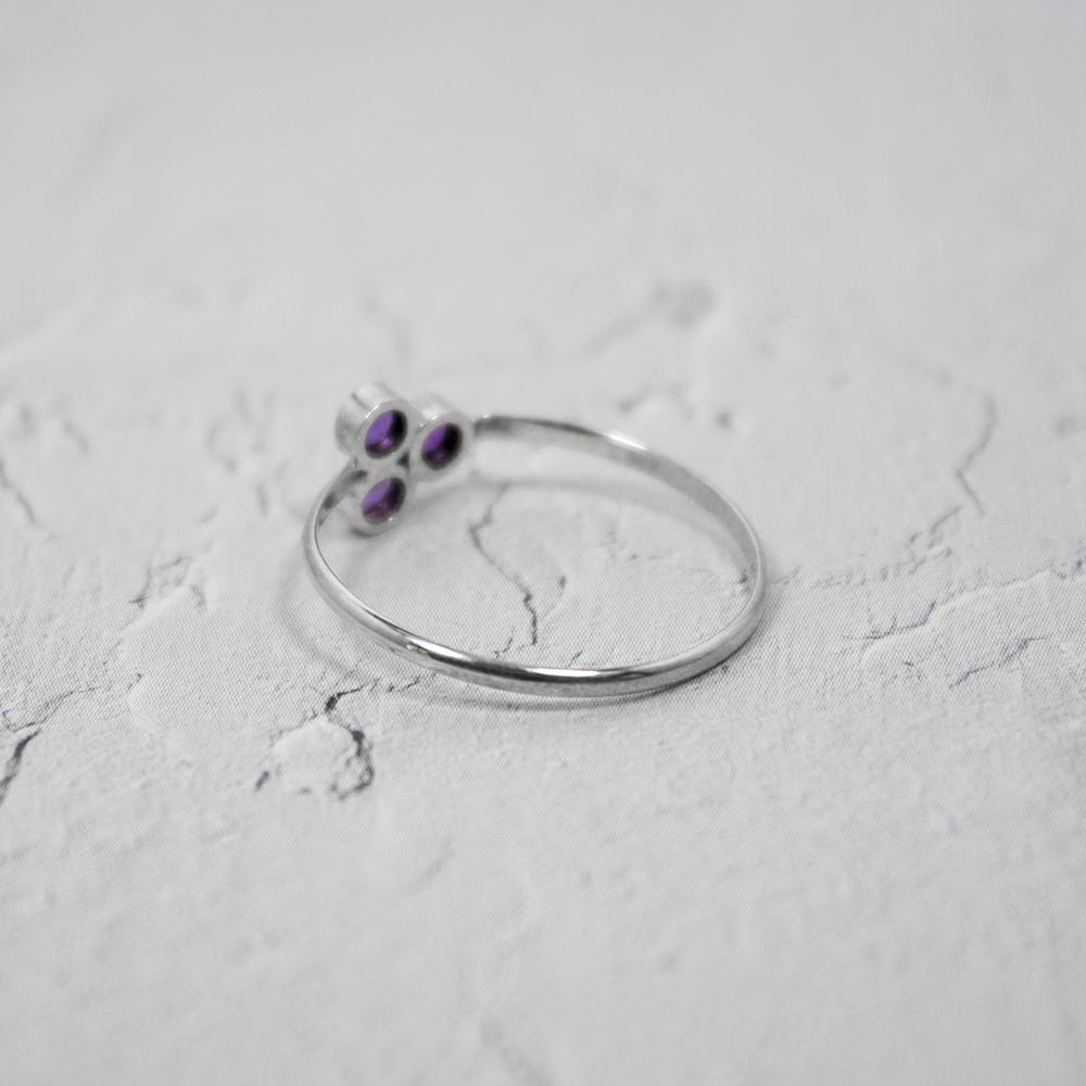 Dainty Amethyst Cluster Sterling Silver Ring - Handcrafted in the US
Keywords: amethyst ring, dainty ring, gemstone ring, ring, rings, small ring, sterling silver Bijou Her