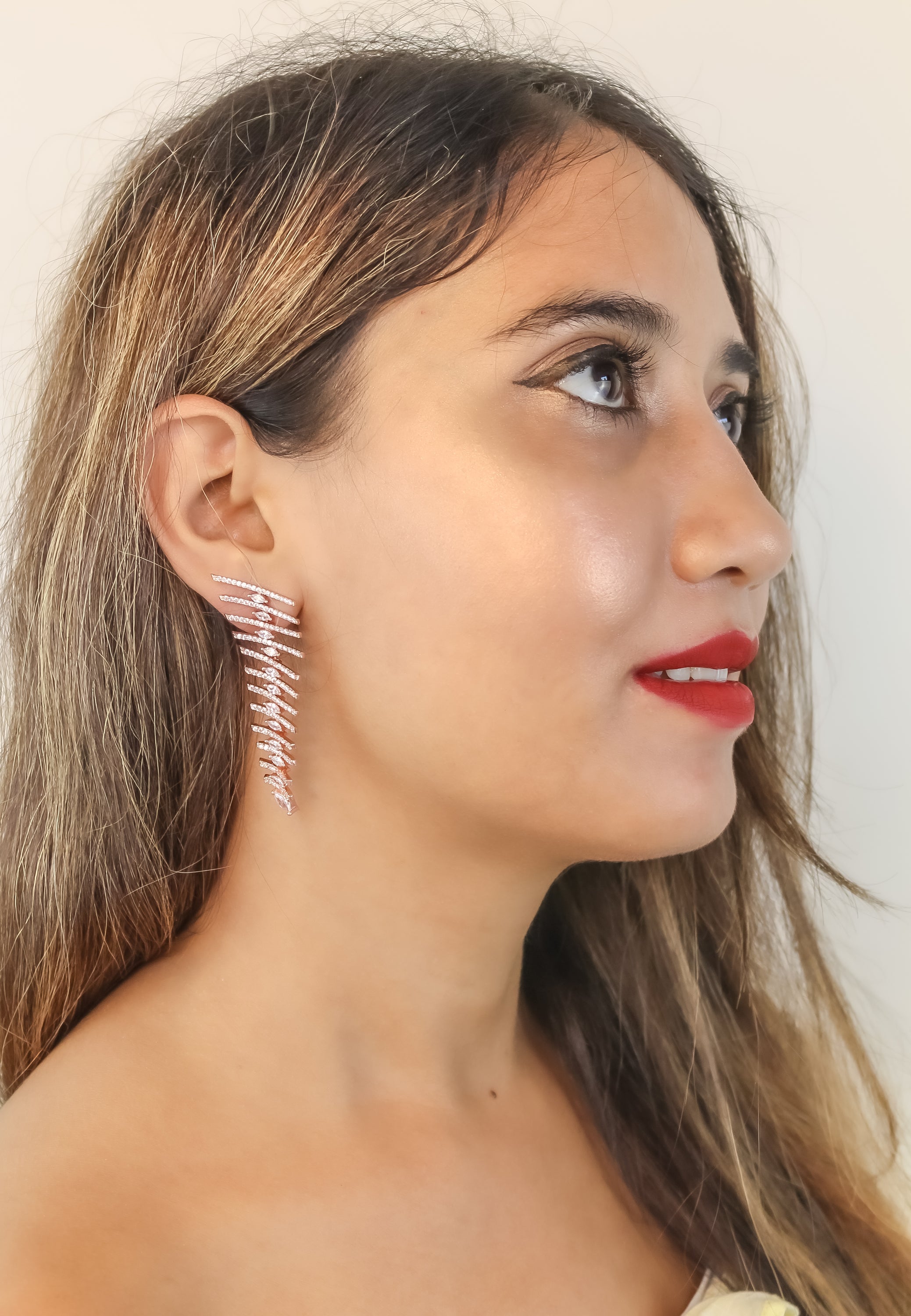 Elegant Fishbone Earrings with Zirconia Stones - Sustainable Jewelry in Gold, Silver, or Rose Gold Plating Bijou Her