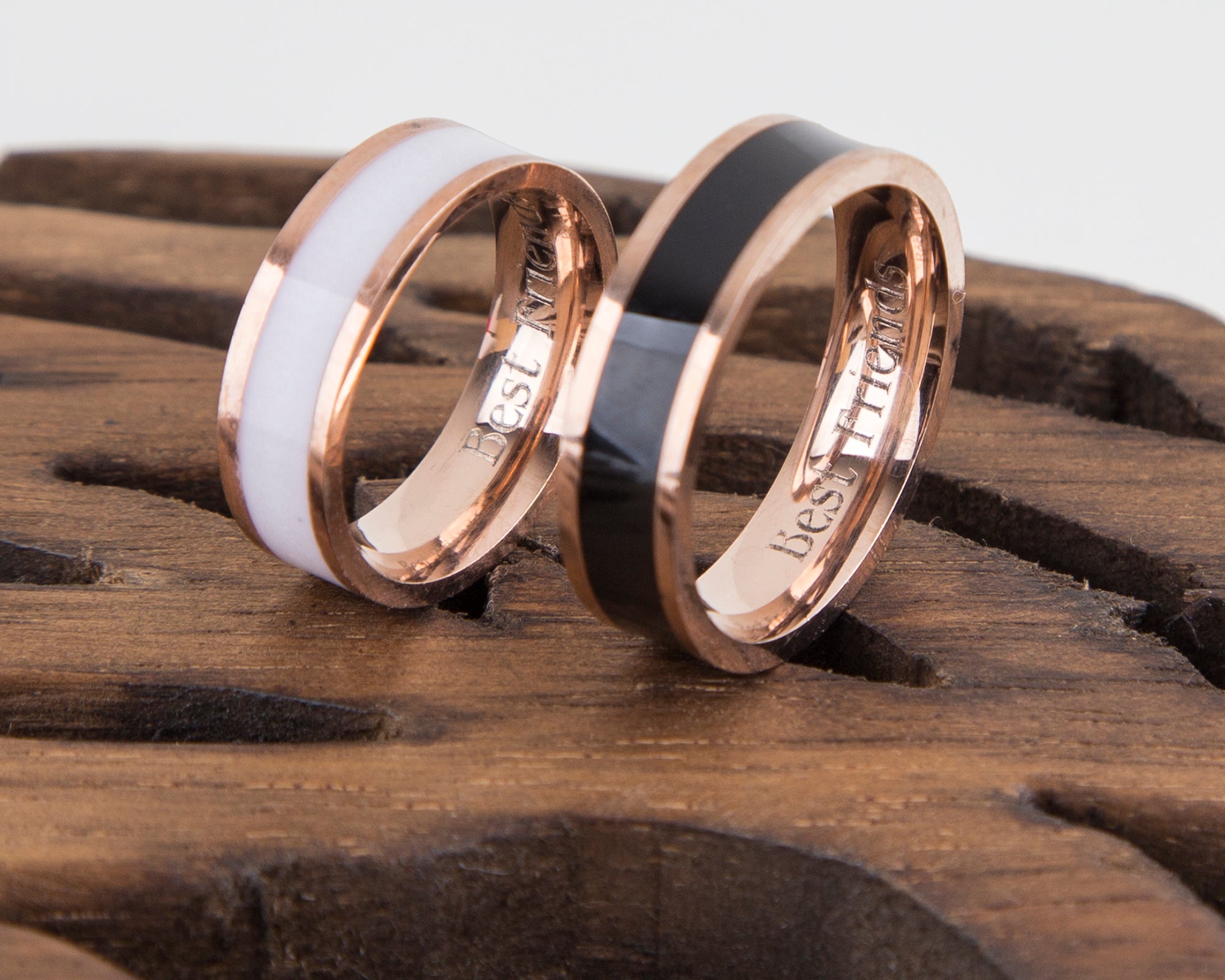 Engraved Rose Gold Couple Rings - Personalized Black and White Gift Set Bijou Her