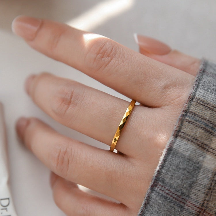 Exquisite Multi-section Prismatic Ring Bijou Her