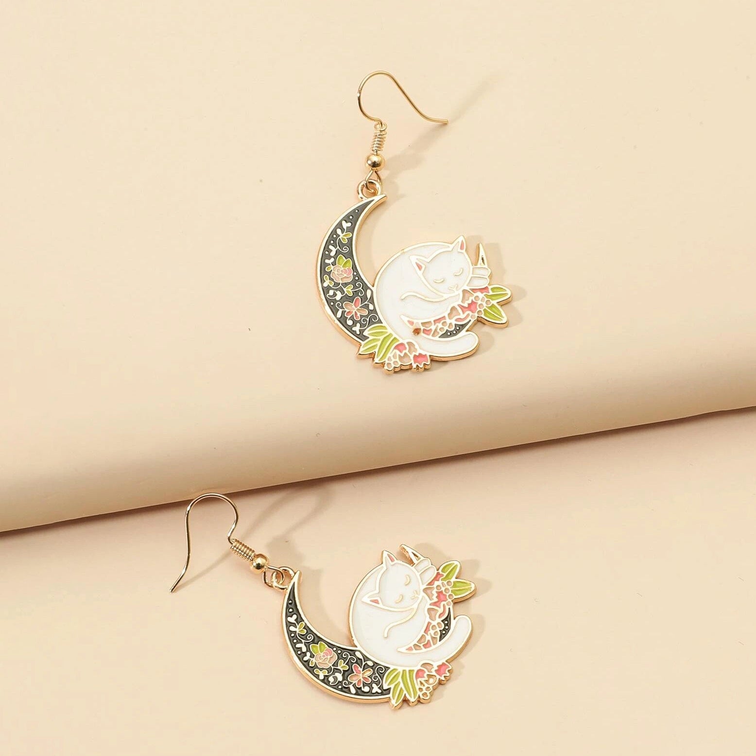 Fashion Temperament Black Moon Hug Cat Earrings Bijou Her