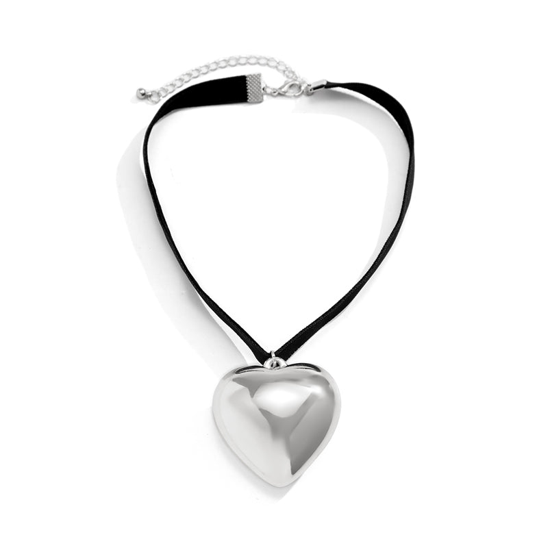 Flocked Cloth Peach Heart Necklace Women's Elegant Fashion Simple Clavicle Chain Bijou Her