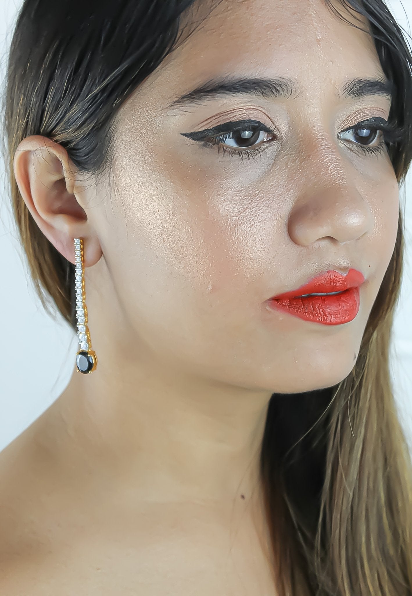 "Marbella Zircon Earrings: Lightweight, 18K Gold or Silver Plated"
Keywords: Marbella, Zircon, Earrings, Lightweight, Gold-plated, Silver-plated. Bijou Her