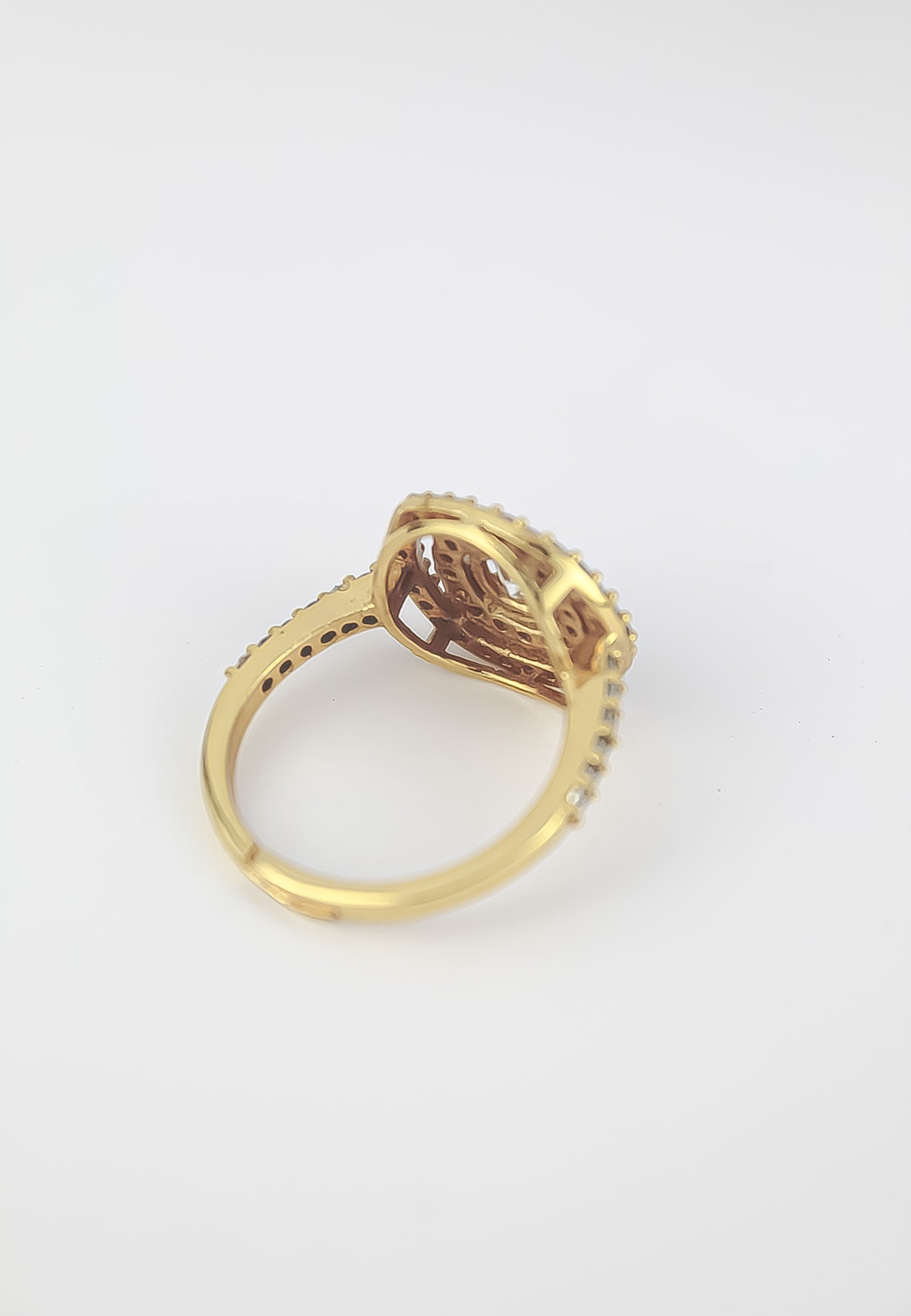 Zirconia-Embellished Golden Maldives Ring - Sustainable and Adjustable - Jewelry & Watches - Bijou Her -  -  - 