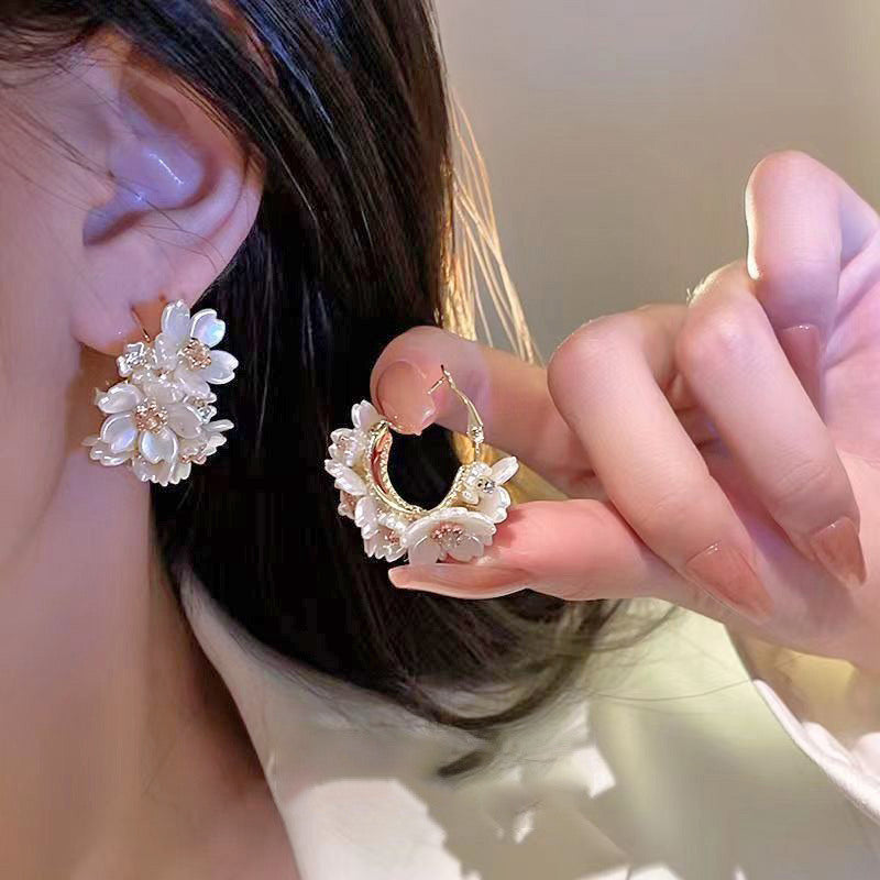 Sophisticated Luxury Floral EarringsExquisite - 0 - Bijou Her -  -  - 