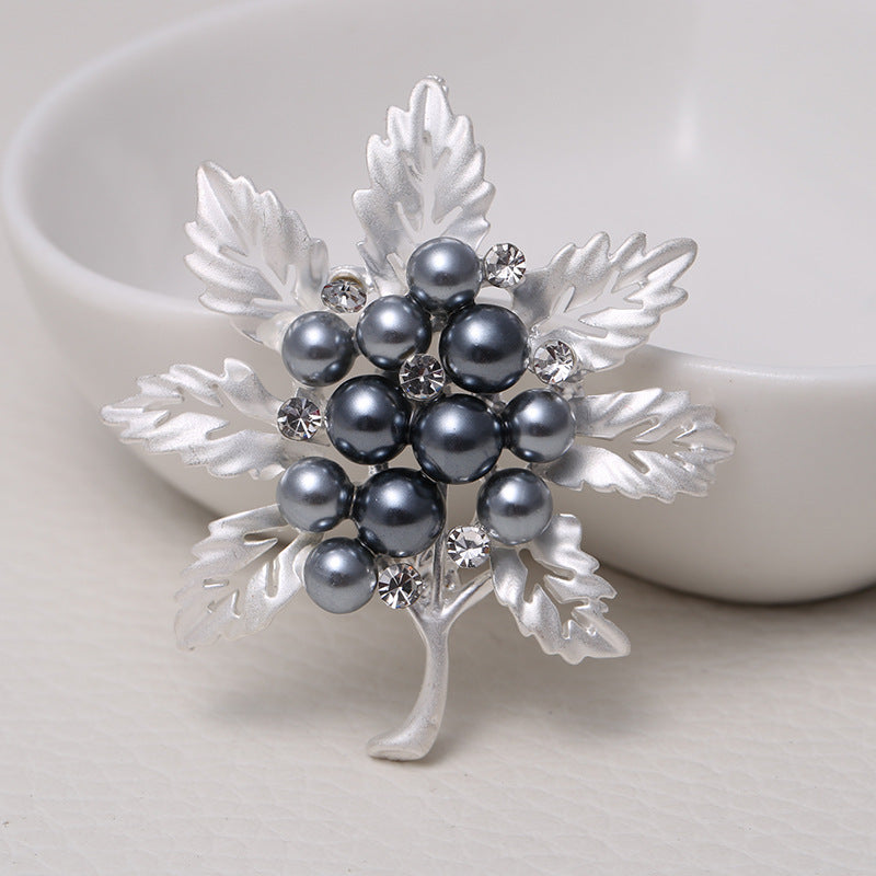 Leaves Matte Brooch Electroplated Pearl Fashion Retro Rhinestone Pin - 0 - Bijou Her - Color -  - 