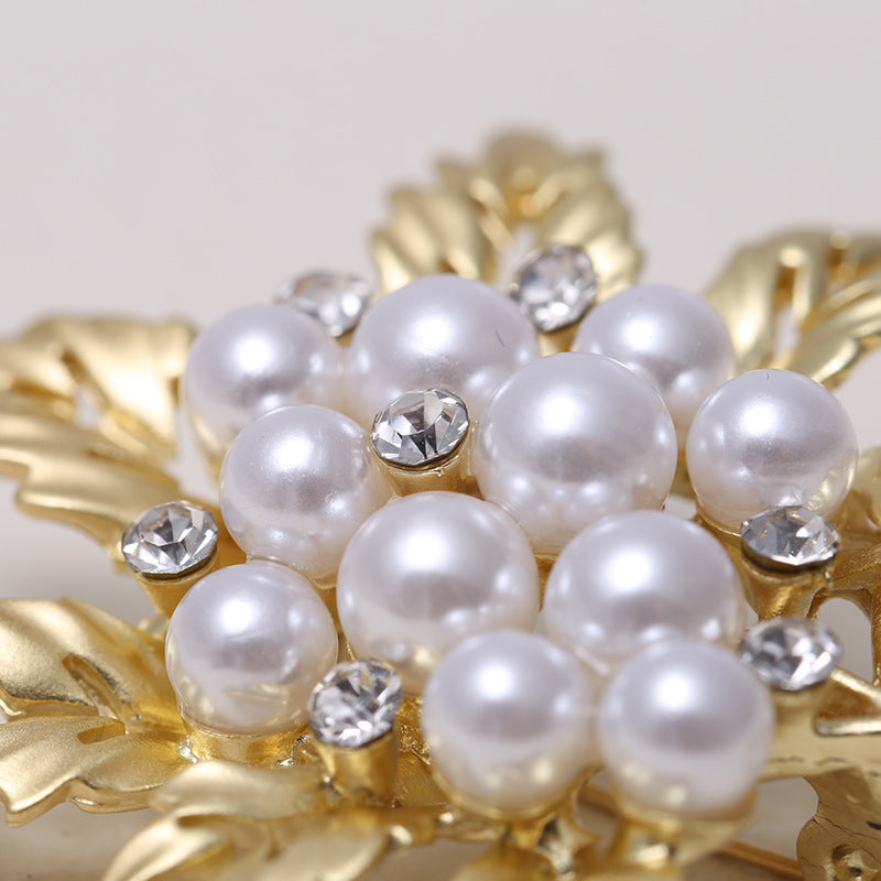 Leaves Matte Brooch Electroplated Pearl Fashion Retro Rhinestone Pin - 0 - Bijou Her -  -  - 