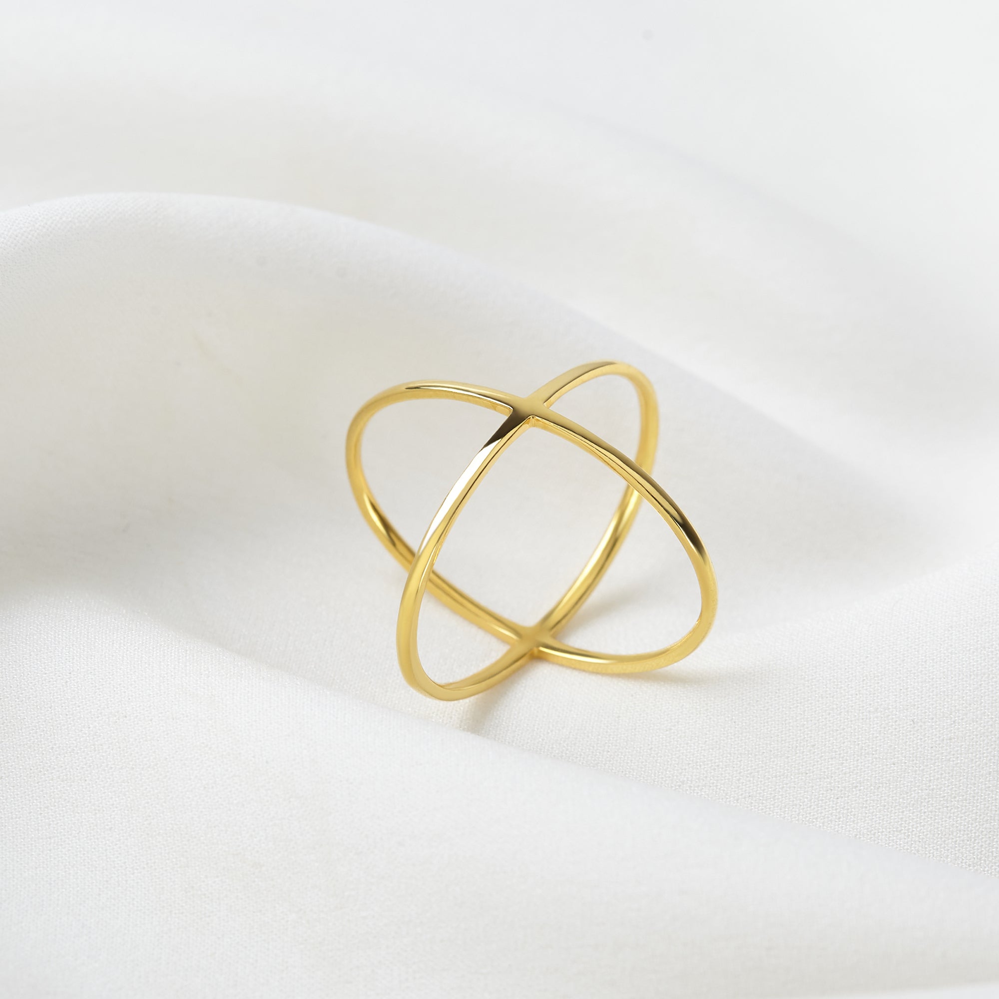 Hypoallergenic Gold Criss Cross Ring - Elegant and Versatile Statement Piece in Sterling Silver - Rings - Bijou Her -  -  - 