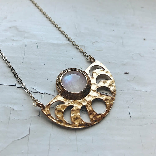 Moon Phases Rainbow Moonstone Pendant Necklace - Celebrate the Feminine Connection with Our Moon
Size & Materials: Pendant 1 1/2" x 1" (4.7cm x 3.2cm), Chain 16" (40 - Jewelry & Watches - Bijou Her - Color -  - 
