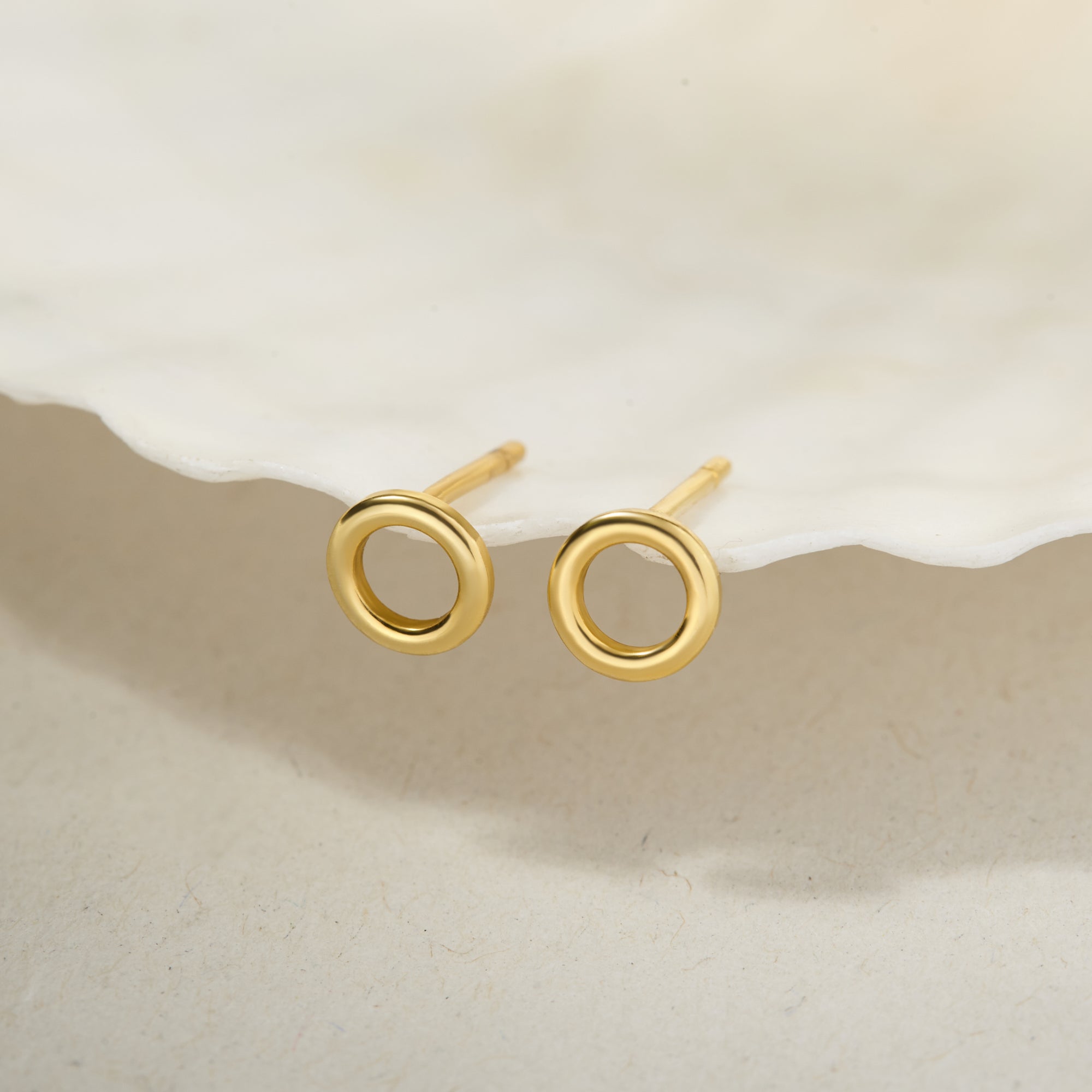 Minimalist Circle Stud Earrings - Dainty and Elegant Jewelry in Silver, Gold, or Rose Gold Finish with 925 Sterling Silver Material and Safe for Sensitive Skin - Earrings - Bijou Her -  -  - 