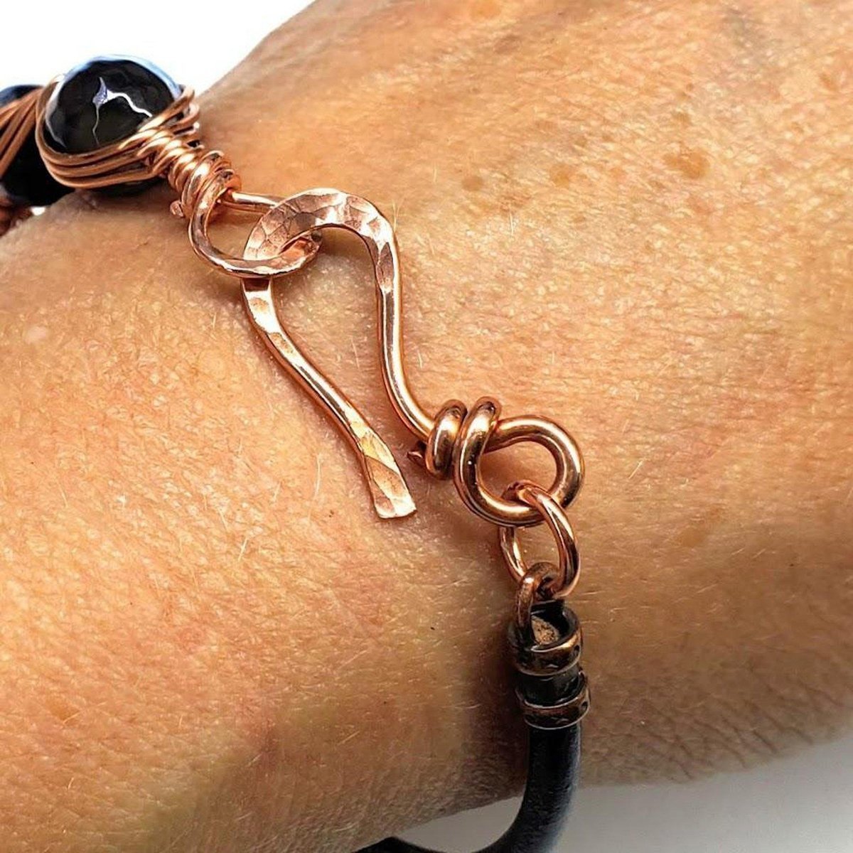 Handmade Herringbone Wire Wrap Child Abuse Prevention Bracelet with Agate Beads - Bracelets - Bijou Her -  -  - 