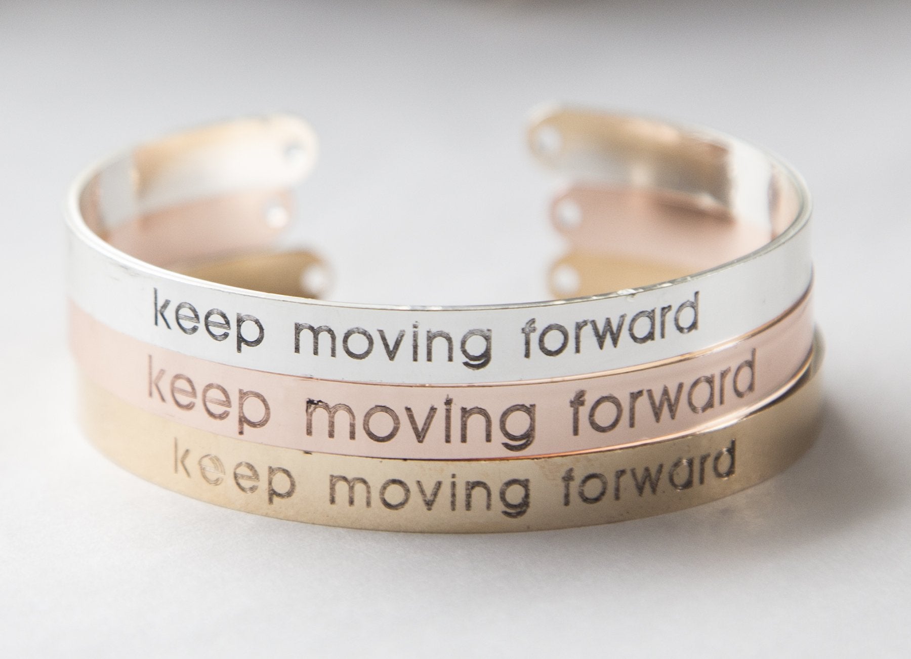 Motivational Keep Moving Forward Engraved Bracelet - Adjustable Copper with Gold, Rose Gold or Silver Plating - 6mm Wide, 16cm Long - Fast Shipping

Keywords: motivational bracelet, engraved bracelet, keep moving forward, adjustable bracelet, copper - Jewelry & Watches - Bijou Her -  -  - 