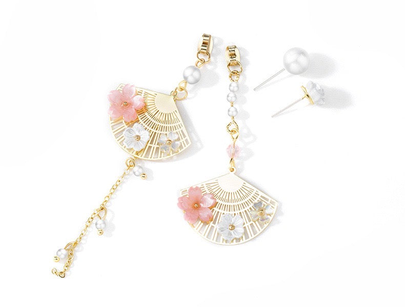 Oriental Flower-on-Fan Earrings with Asymmetric Design and Artificial Crystal and Pearl Materials - Jewelry & Watches - Bijou Her -  -  - 