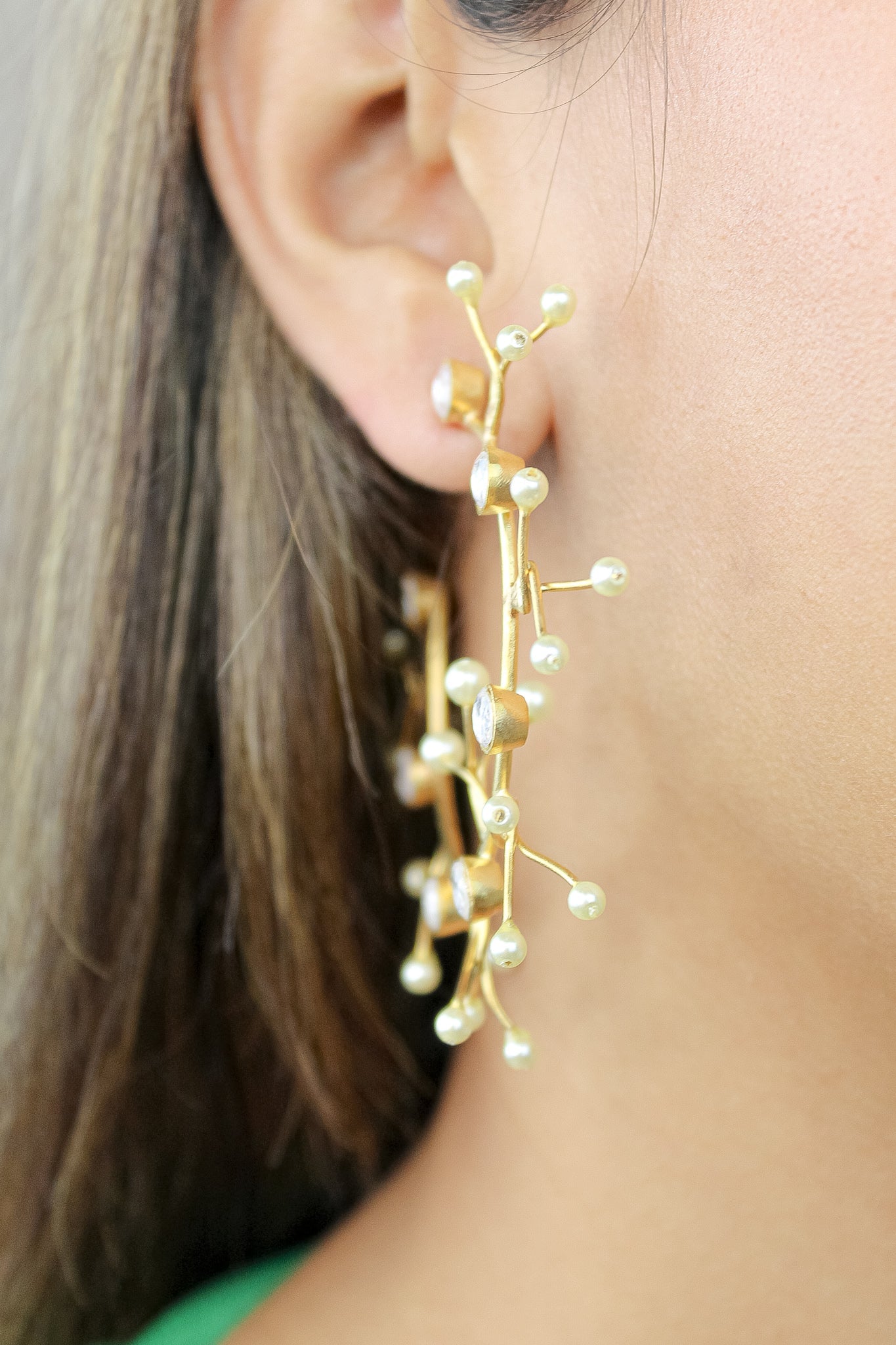 Nature-Inspired Golden Creeper Hoop Earrings - Sustainable 18K Gold-Plated Jewelry for Everyday Look Enhancement - Jewelry & Watches - Bijou Her -  -  - 