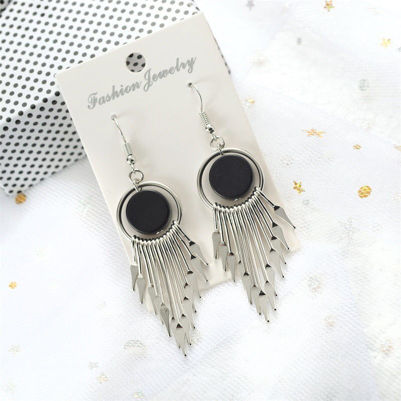 Vintage V-Shaped Tassel Earrings - Alloy Material, 7.5cm Length, 11.66g Weight - Jewelry & Watches - Bijou Her -  -  - 