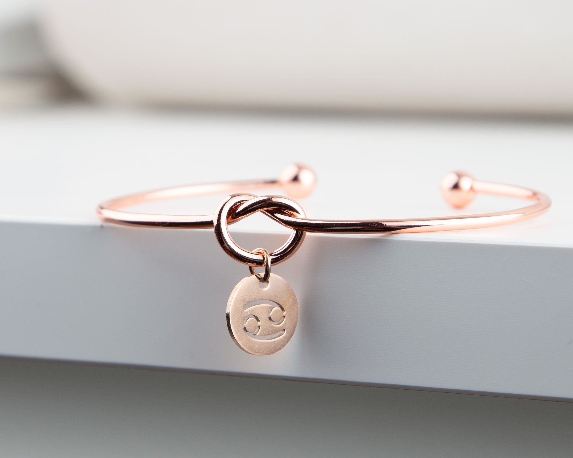 Rose Gold Knot Wire Bracelet with Zodiac Charm - Adjustable Size - Jewelry & Watches - Bijou Her -  -  - 