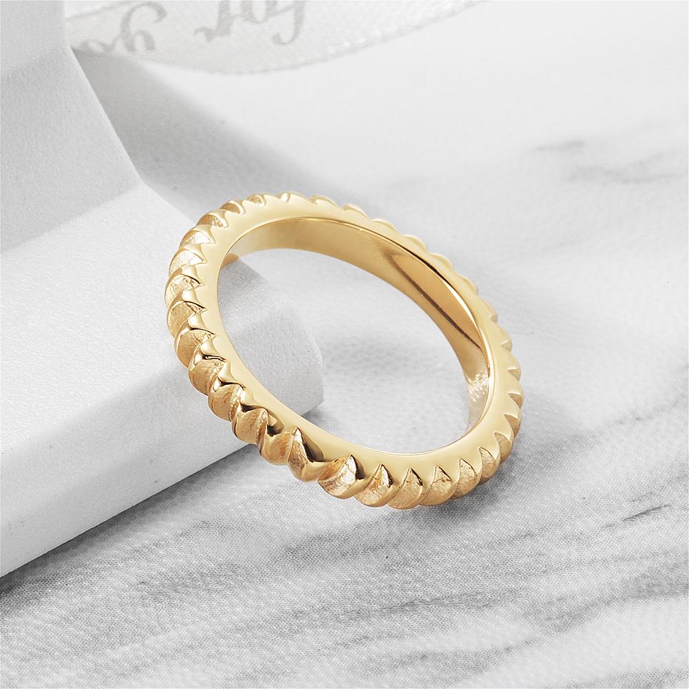 Gold Ribbed Stackable Rings for Modern Women - Jewelry & Watches - Bijou Her -  -  - 