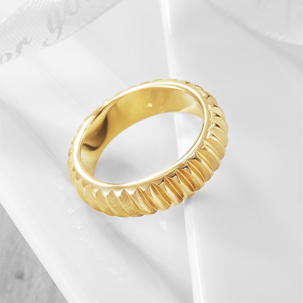 Gold Ribbed Stackable Ring - Minimalist Women's Fashion - Jewelry & Watches - Bijou Her -  -  - 