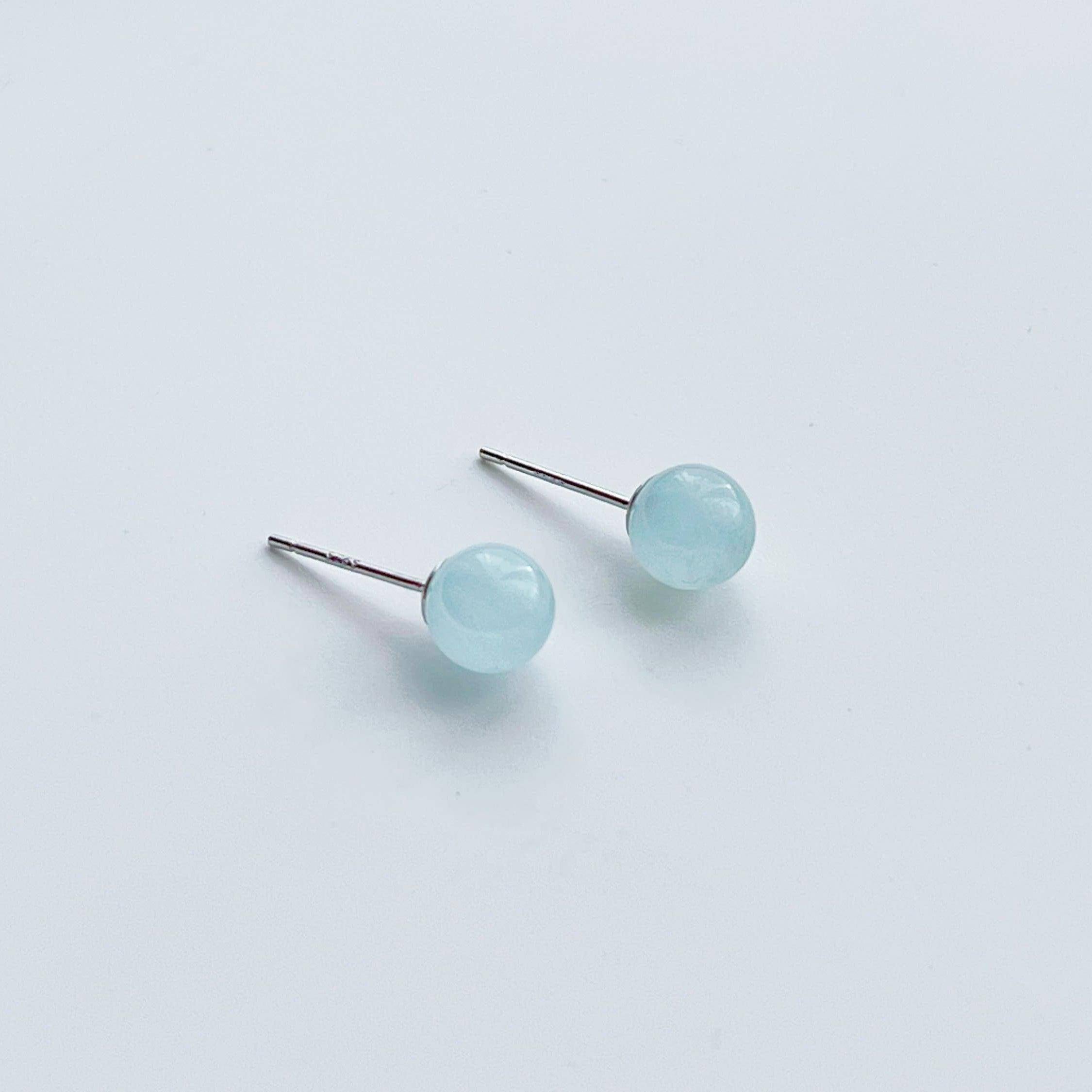 March Birthstone Aquamarine Stud Earrings - Light Blue Gemstone - Sterling Silver
Description: Natural aquamarine crystal symbolizing sea, clarity, and harmony. Comes in a complimentary gift box. Stone size around 7mm. Sold in pairs. Choose - Jewelry & Watches - Bijou Her -  -  - 