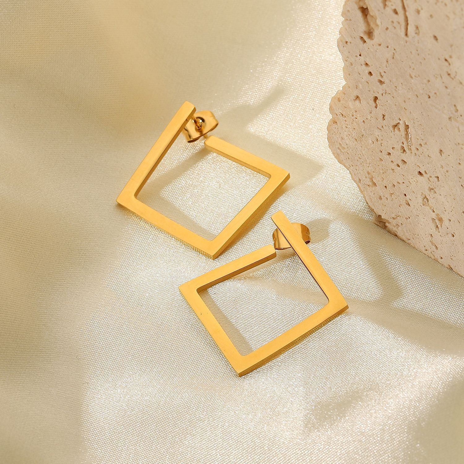 Stainless Steel Adjustable Square Earrings Towards The Inside - 0 - Bijou Her -  -  - 