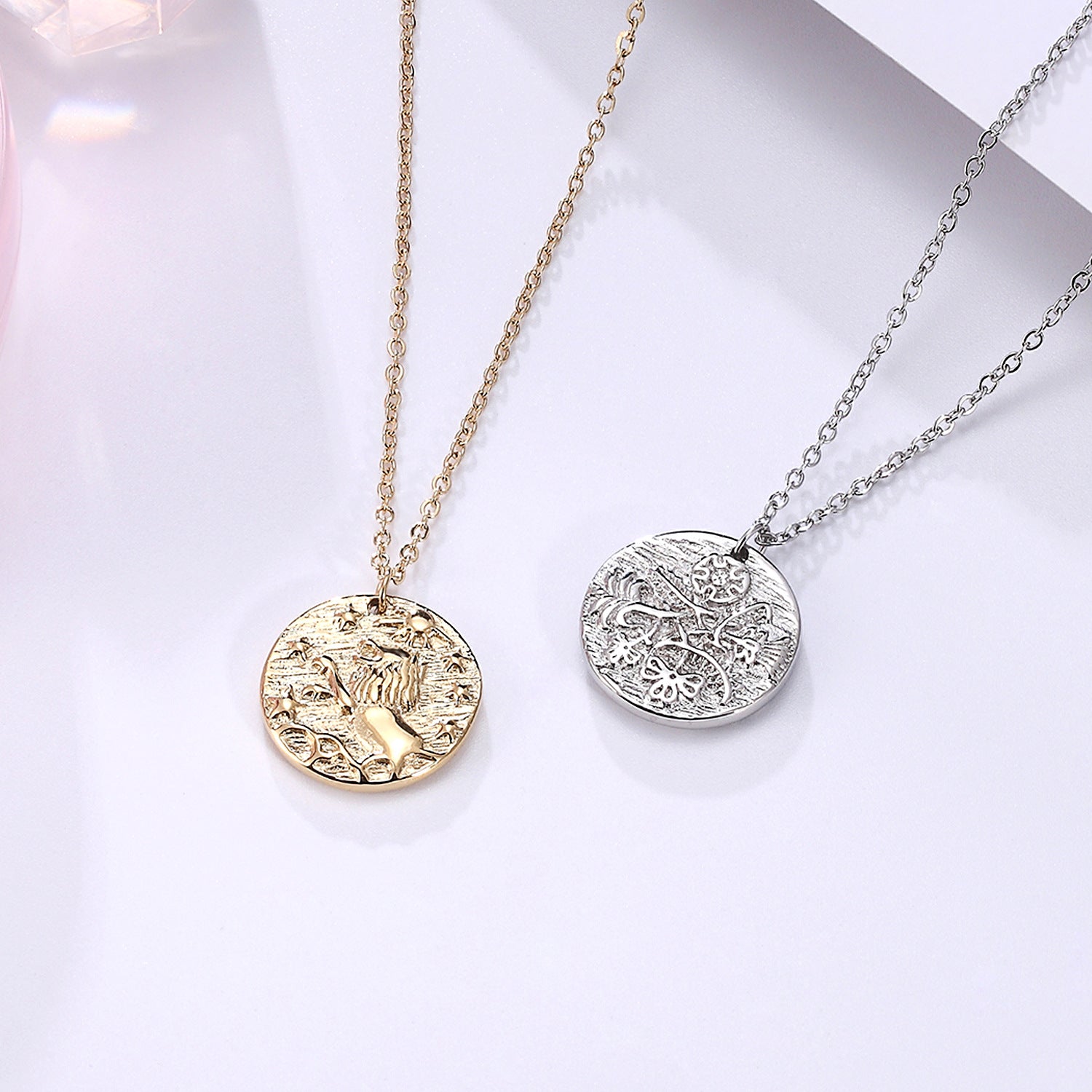 Titanium Steel Coin Necklace Double-sided Small Lion Pendant With Personalized Design And Cool Style Collarbone Chain - 0 - Bijou Her -  -  - 