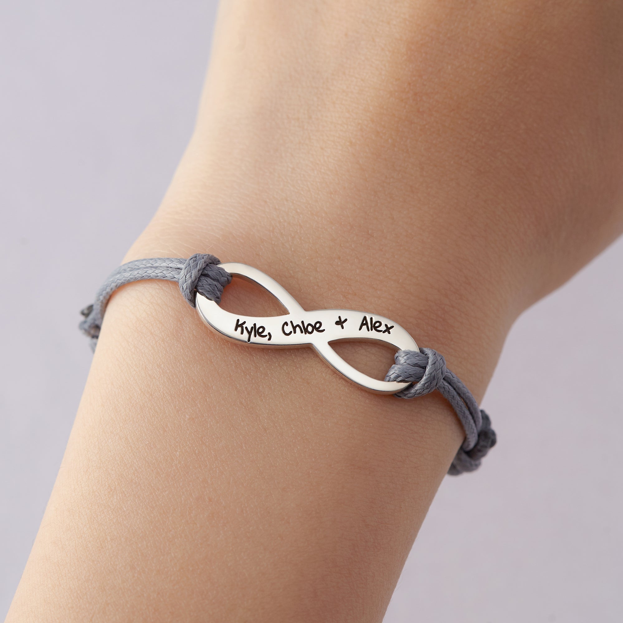 Personalized Infinity Leather Bracelet for Mom with Kids' Names and Message - 925 Sterling Silver and 18K Gold Plated Gift for Mother's Day and Special Occasions - Bracelets - Bijou Her -  -  - 