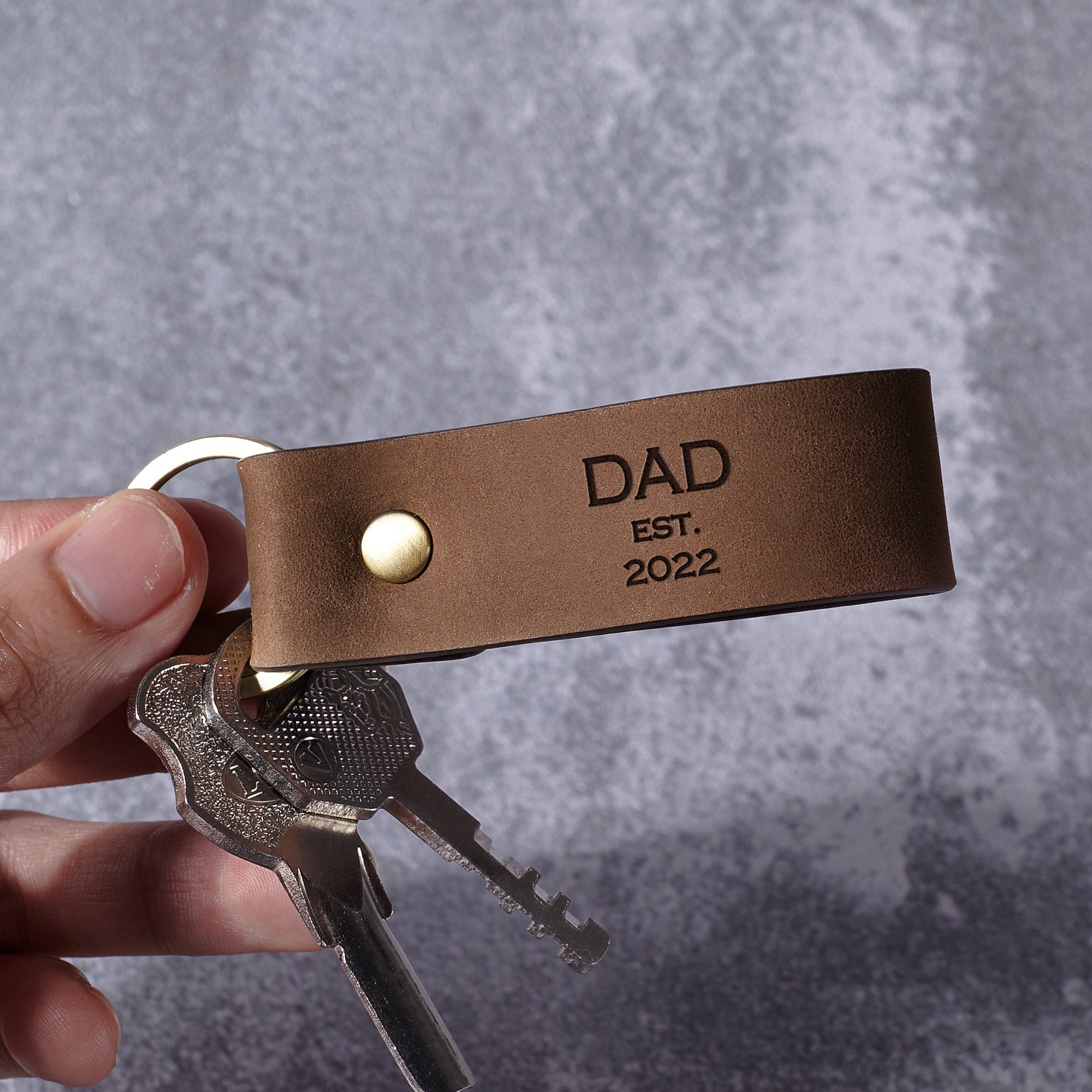 Personalized Dad Keychain - Genuine Cow Hide, Slim Profile, Engraved with Custom Date - Perfect Gift for Father's Day, Christmas, Birthday - Keychains - Bijou Her -  -  - 
