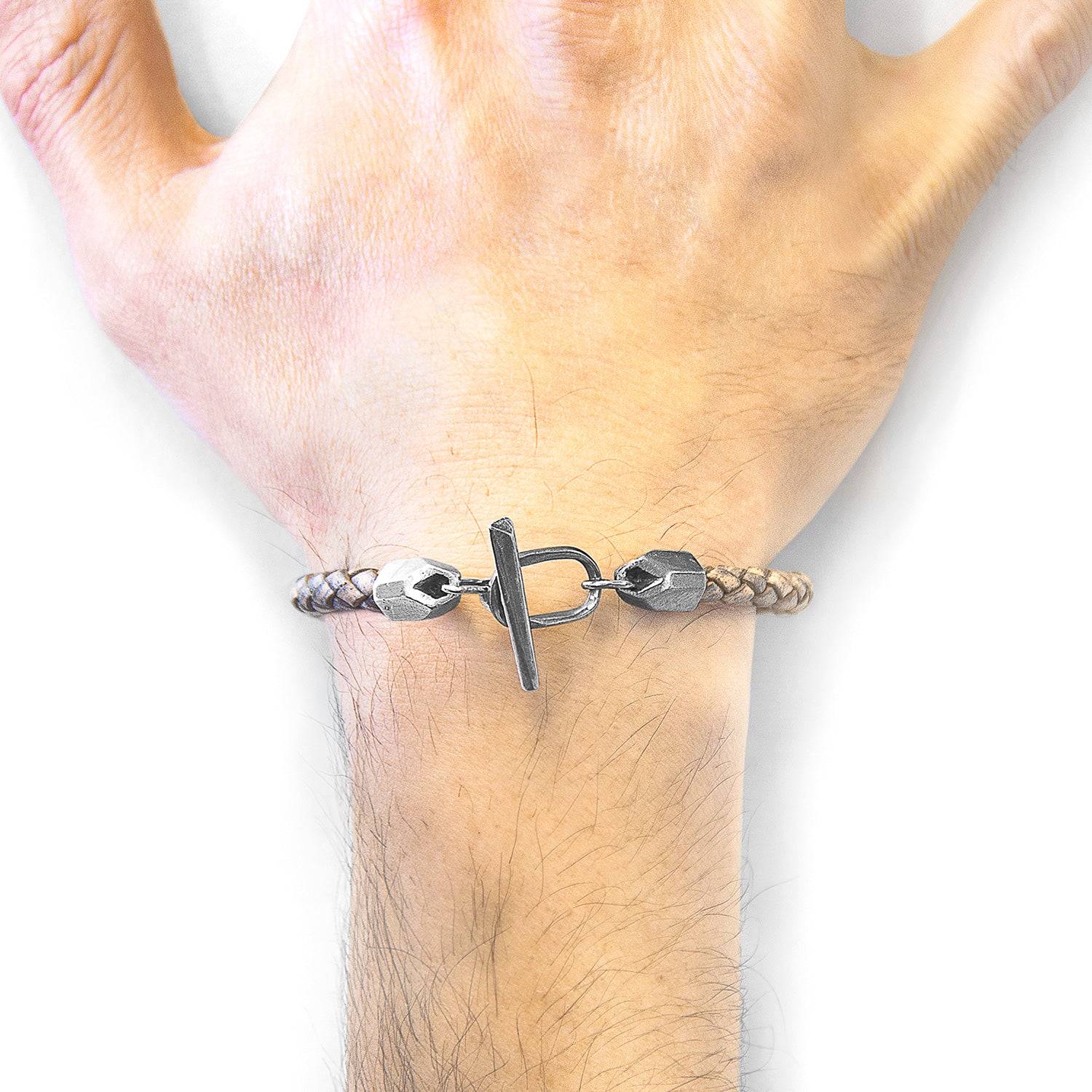 Taupe Grey Jura Silver and Braided Leather Bracelet: Handcrafted in Great Britain by ANCHOR & CREW
This minimalist bracelet features genuine braided leather and a solid sterling silver clamp. Available in 3 sizes. Perfect for any modern journeyman - Jewelry & Watches - Bijou Her -  -  - 