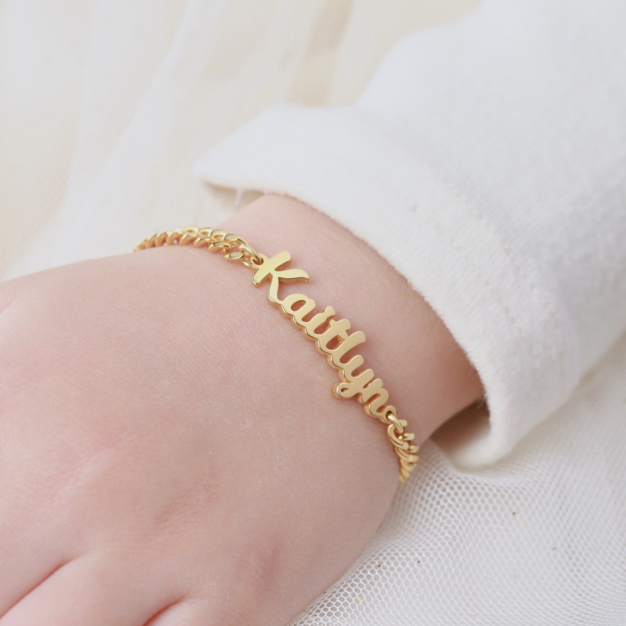 Personalized Baby Name Bracelet - 925 Sterling Silver & 18K Gold Plated Jewelry for Girls, Newborn to 12 Years - Bracelets - Bijou Her -  -  - 