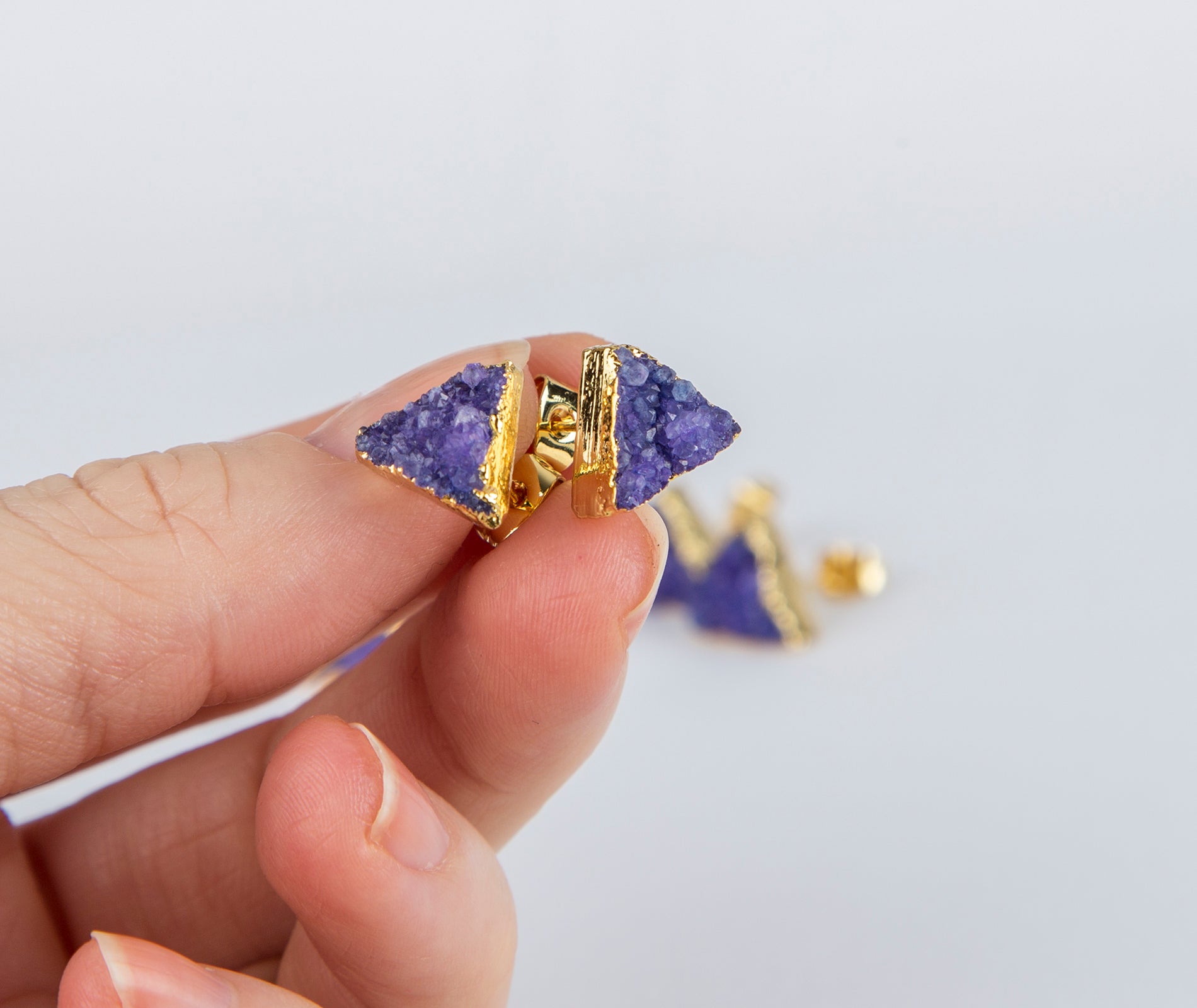 Sparkly Purple Triangle Druzy Earrings - Gold Plated Studs for Summer Style - Earrings - Bijou Her -  -  - 