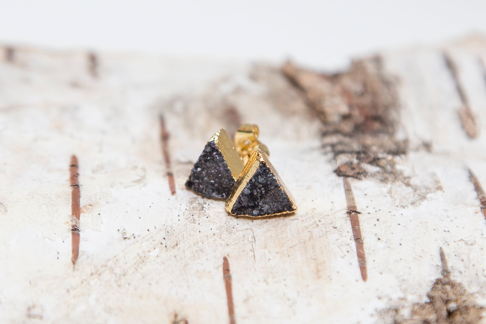 Sparkly Black Druzy Triangle Earrings with Gold Plating - Fast Shipping<p>These 10-12mm stone earrings are not plastic and feature gold plated metal studs. Orders ship within 1-2 days.</p><p>Delivery times:</p - Earrings - Bijou Her -  -  - 