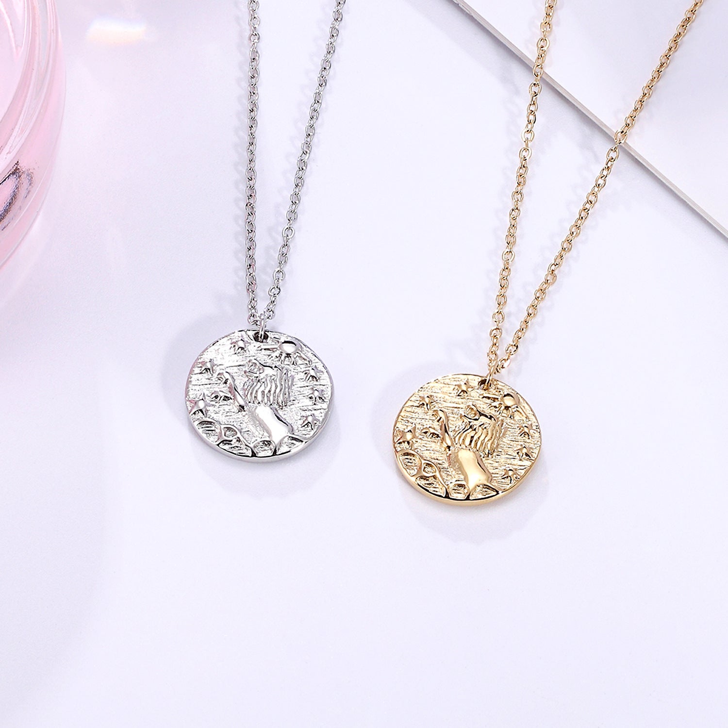 Titanium Steel Coin Necklace Double-sided Small Lion Pendant With Personalized Design And Cool Style Collarbone Chain - 0 - Bijou Her -  -  - 