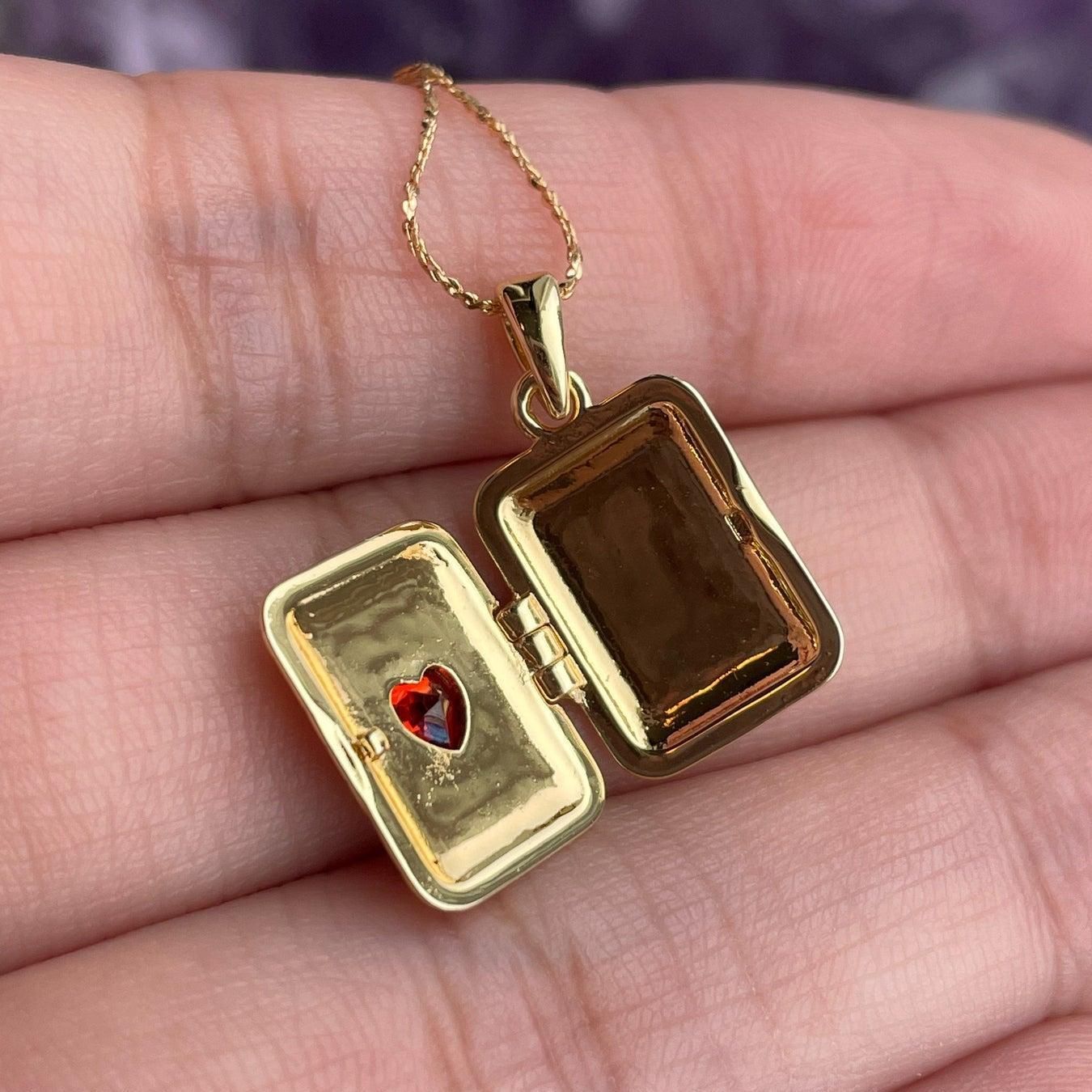 Vintage Heart Lock Photo Box Necklace - 0 - Bijou Her -  -  - 