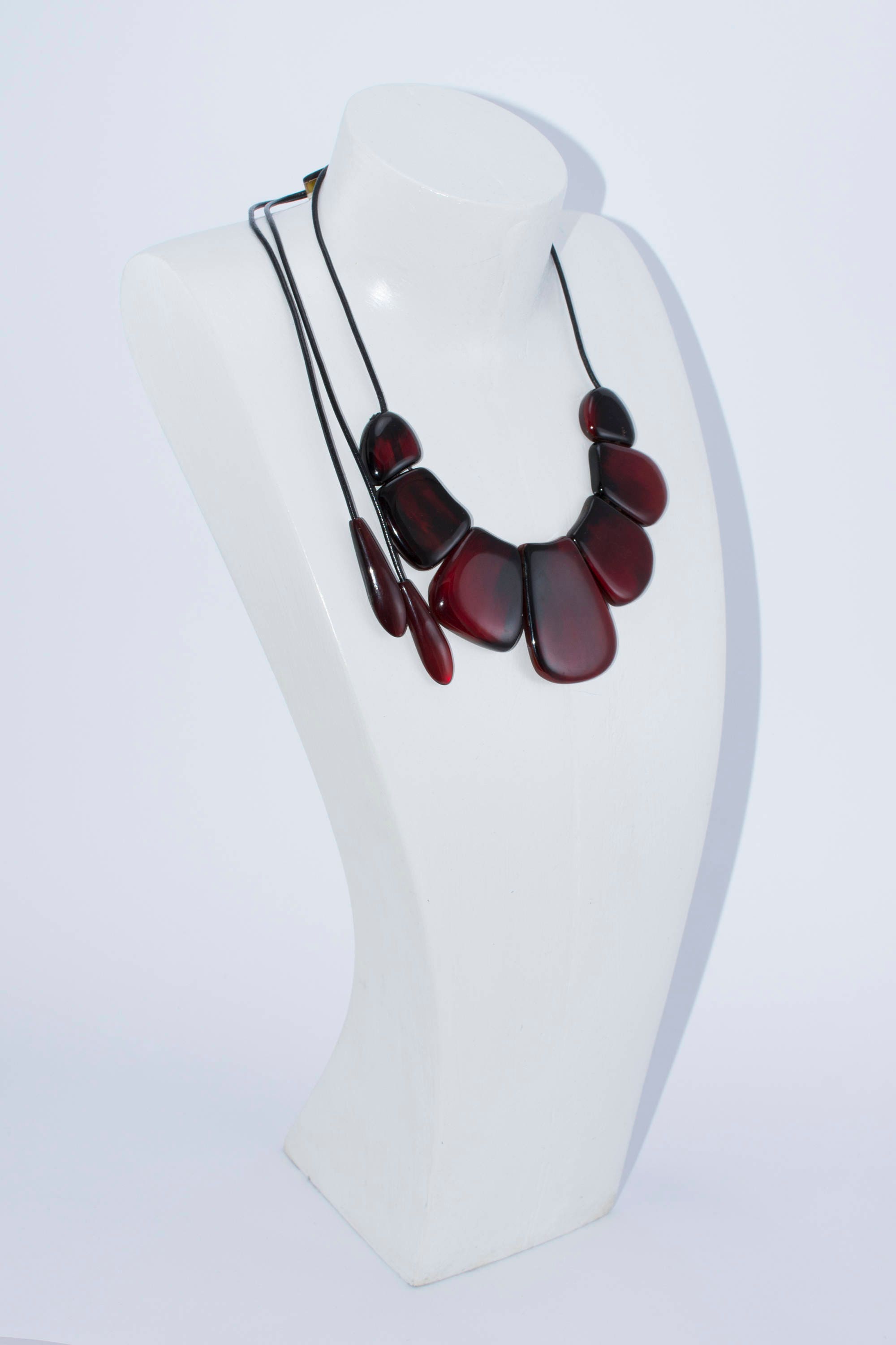 Handmade Natural Horn Red Necklace with Volumetric Smooth Ovals and Leather Cord Teardrop Clasp - Jewelry & Watches - Bijou Her -  -  - 