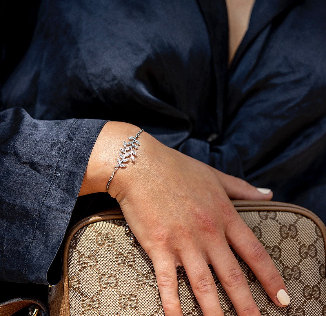 Sparkling Fern Leaf Bracelet - 925 Sterling Silver with Cubic Zirconia Stones - Jewelry & Watches - Bijou Her -  -  - 