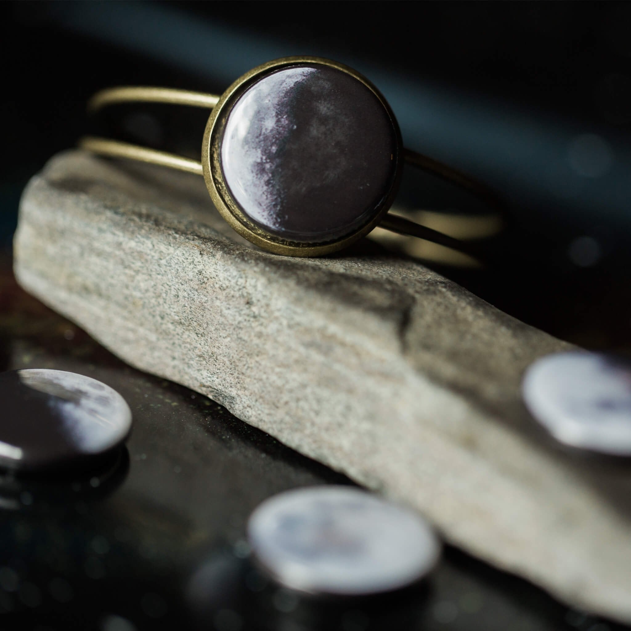 Interchangeable Moon Phase Bracelet - Magnetic, Antique Bronze or Silver-tone, Adjustable Size, Handcrafted, Rhodium Plated - Jewelry & Watches - Bijou Her -  -  - 