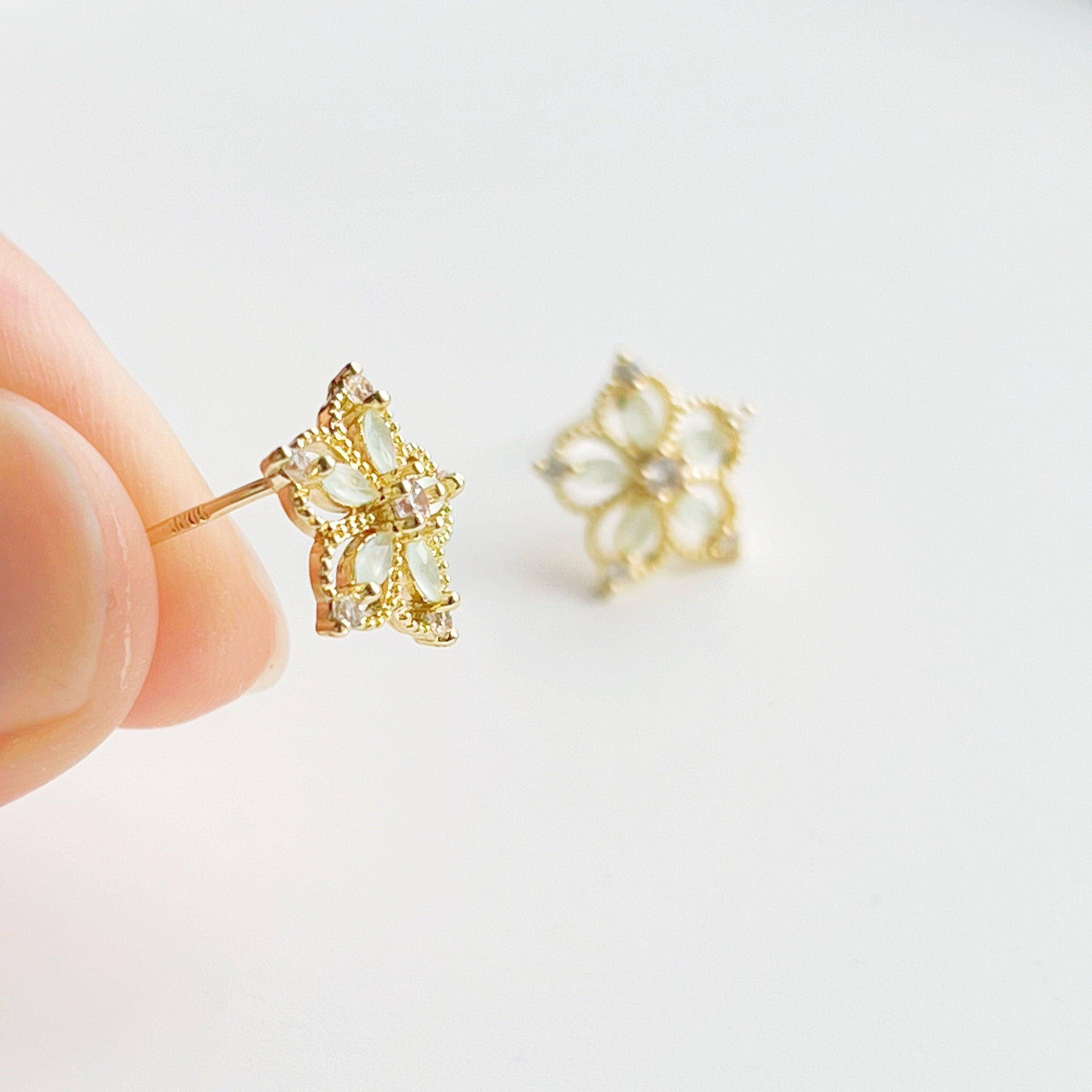 Pear Flower Stud Earrings - Sterling Silver Tiny Size Studs with Artificial Crystal<br>Symbolizing hope and friendship, these 10mm*10mm earrings come in a gift box. Choose standard or gift wrap postage. - Jewelry & Watches - Bijou Her -  -  - 