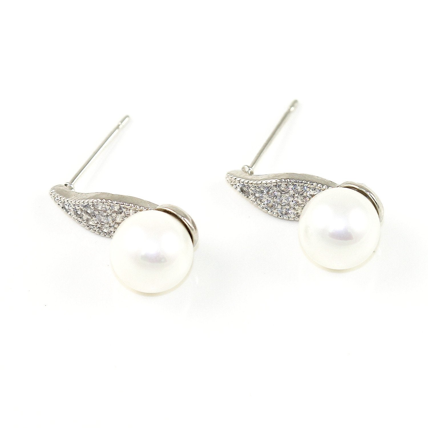 Sparkling CZ Crystal Petal Earrings with Pearl Stud - Hypoallergenic & Free Shipping Worldwide - Earrings - Bijou Her -  -  - 