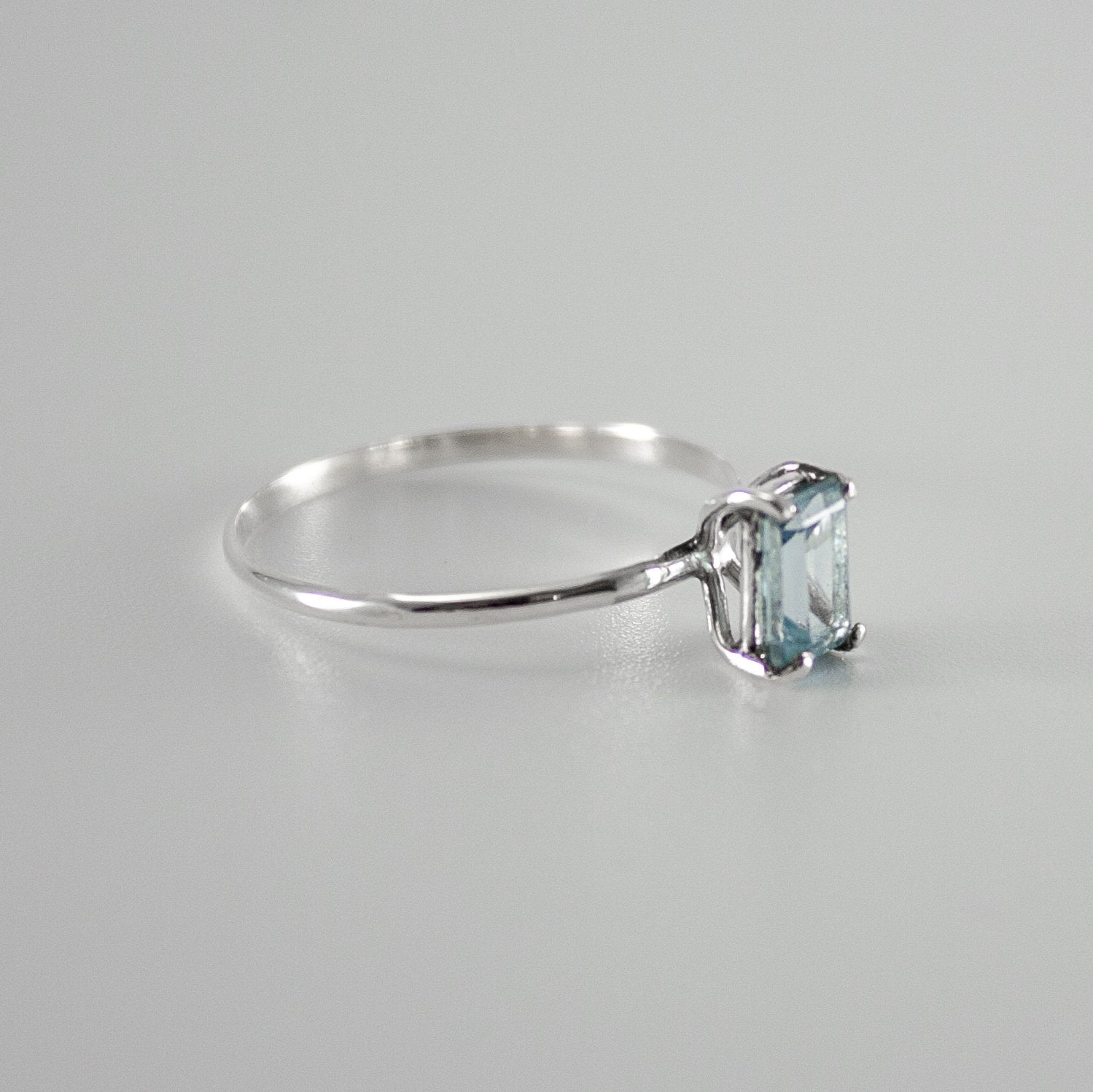 Sky Blue Topaz Solitaire Ring in Sterling Silver - Dainty Prong Setting - Jewelry & Watches - Bijou Her -  -  - 